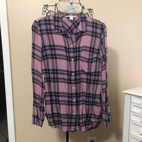Old navy pink plaid button up shirt - Picture 1 of 3